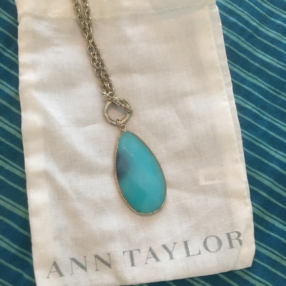 Ann Taylor Jewelry - Ann Taylor Blue stone toggle necklace Ann Taylor Jewelry - Ann Taylor Blue stone toggle necklace